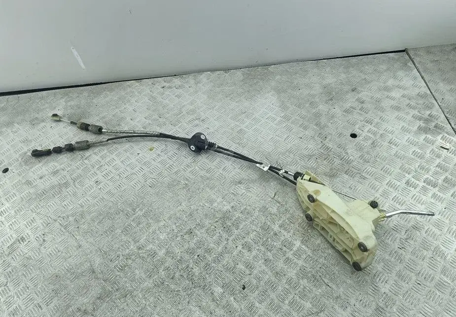 Кулиса 7G9R7E395KF