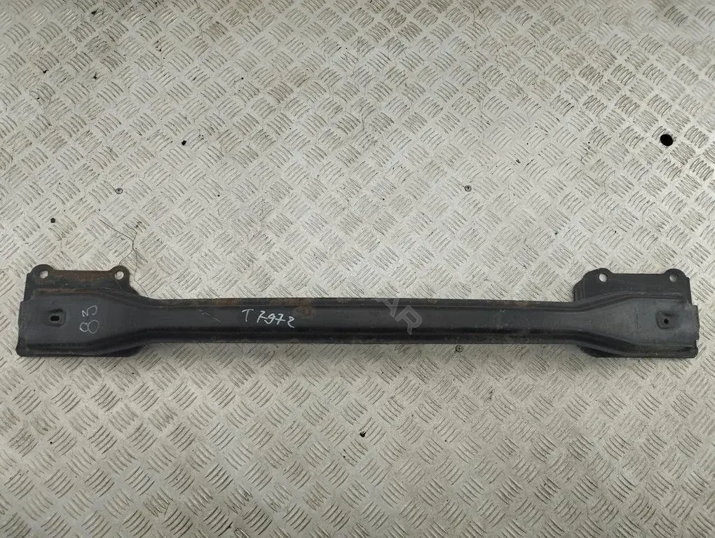 Усилитель бампера 8V5117912BH