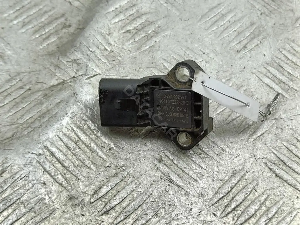 Датчик давления воздуха 03G906051E