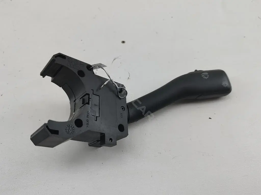 Переключатель подрулевой 8L0953513A