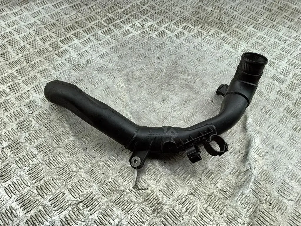 Патрубок интеркулера 6R0145770