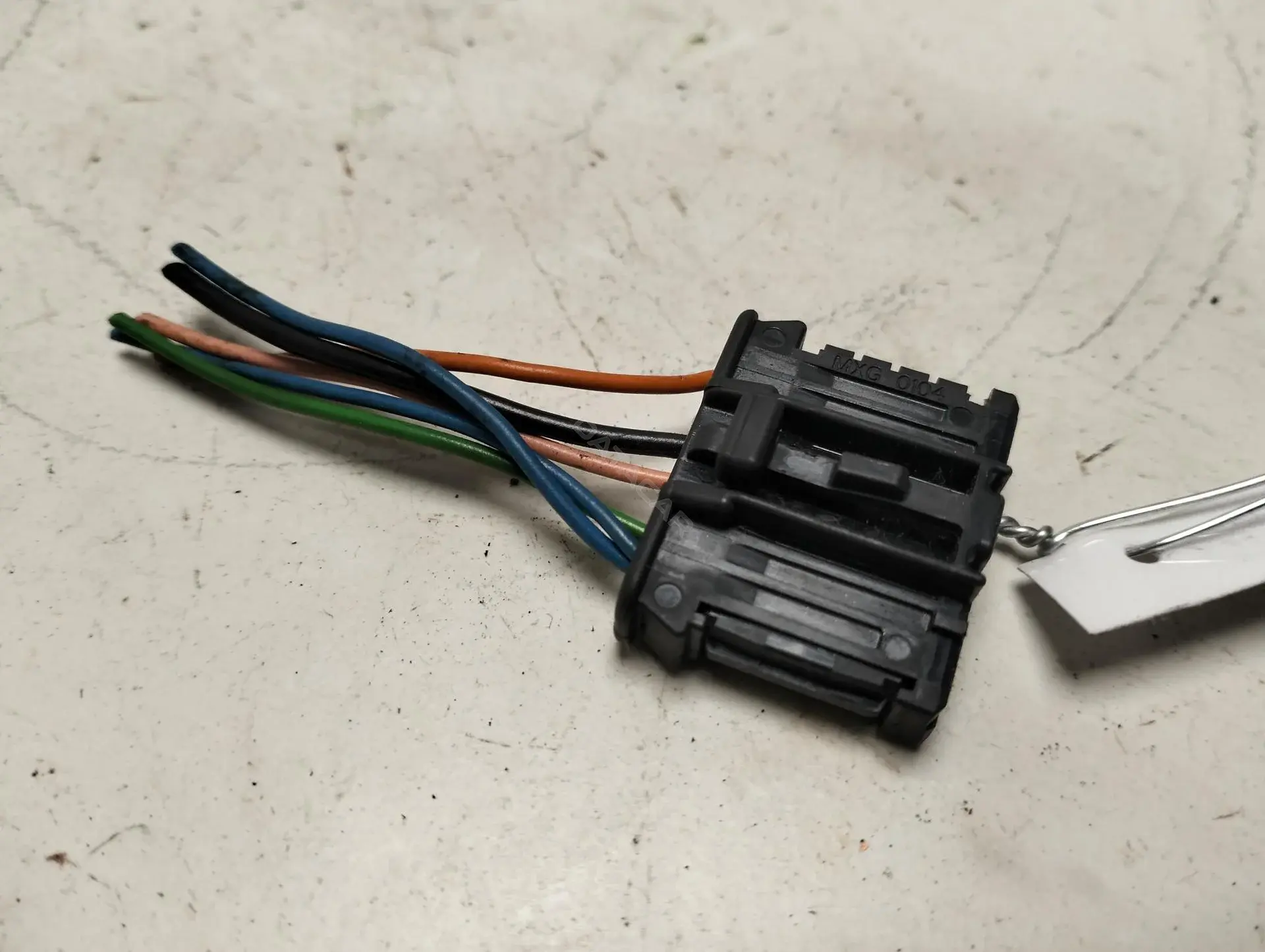 Разъем (фишка) проводки MXG0104
