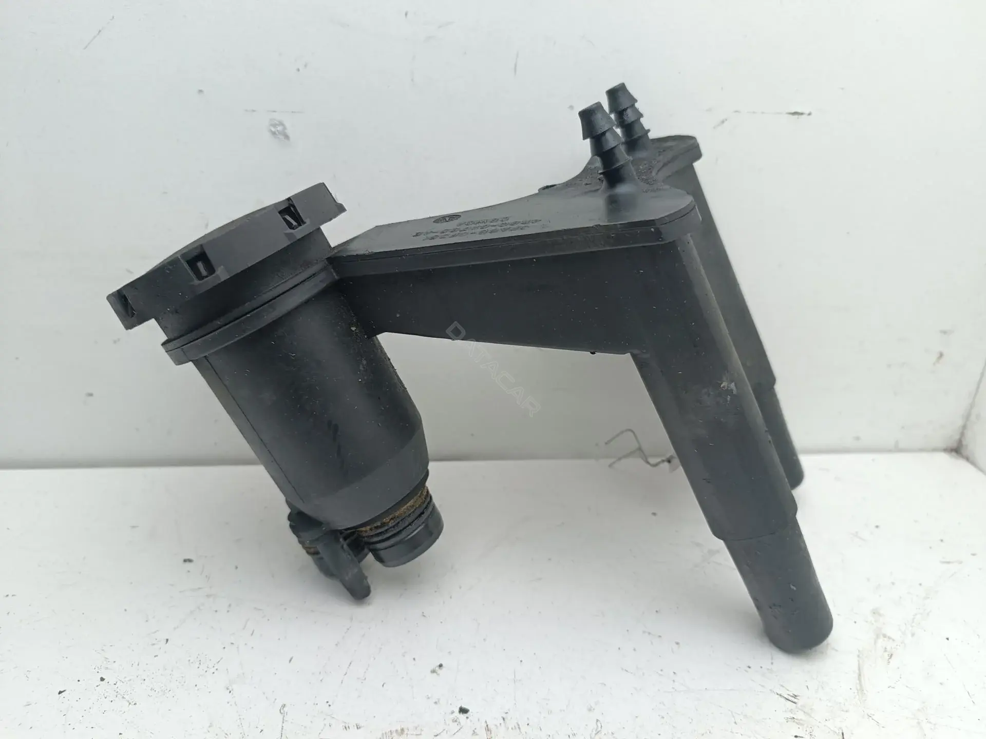 Клапан картерных газов 4R8Q-6A785-AE