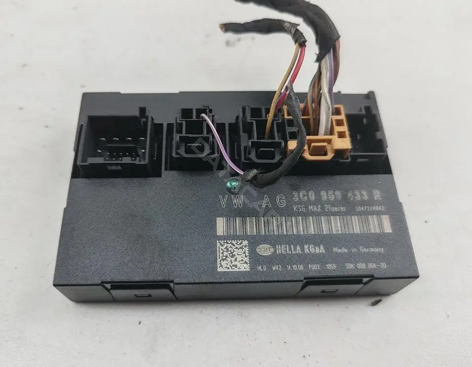 Блок комфорта 3C0959433R