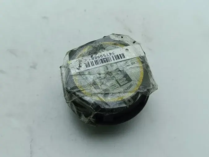 Крышка радиатора / расширительного бачка 3M5H8100AD