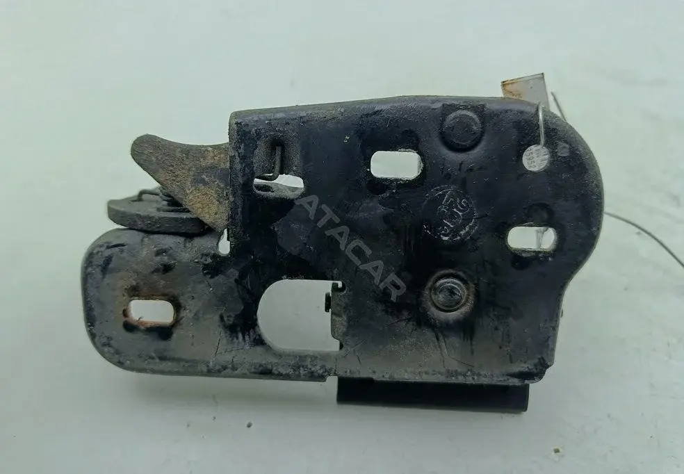 Ручка открывания капота 3C0823480