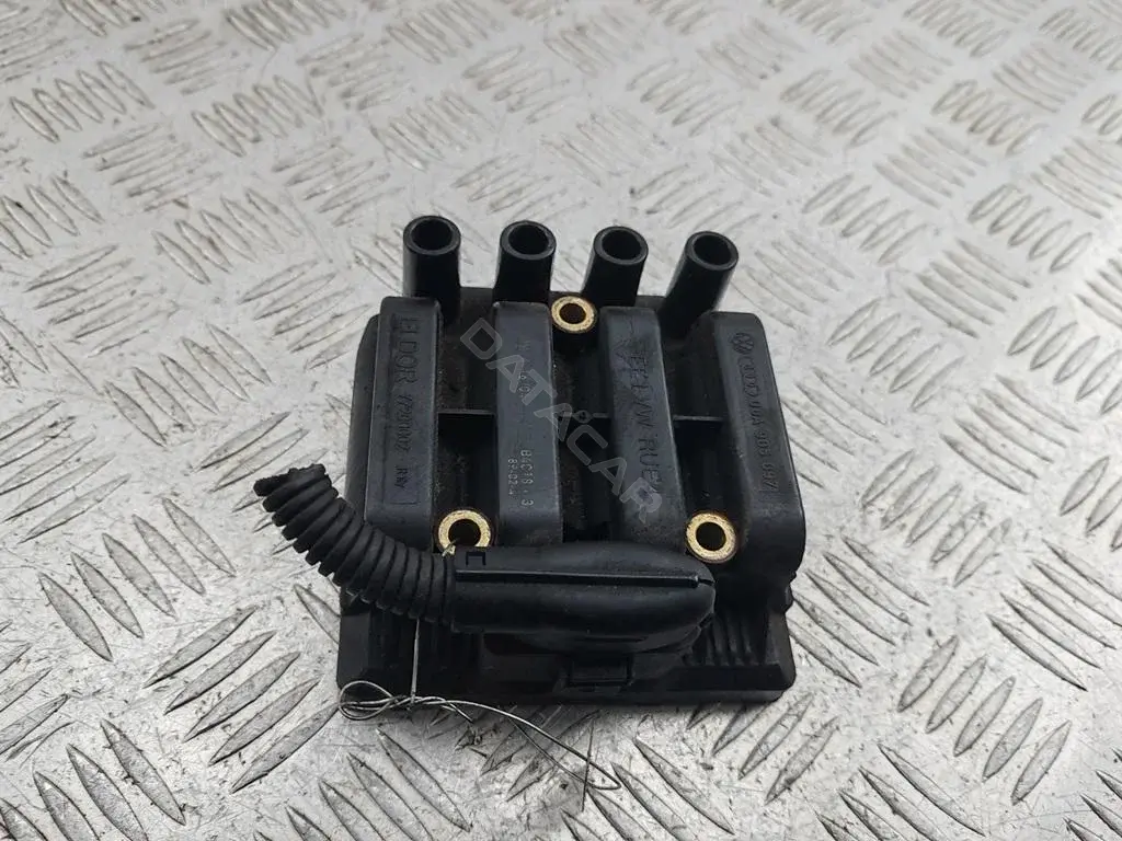 Катушка зажигания 06A905097