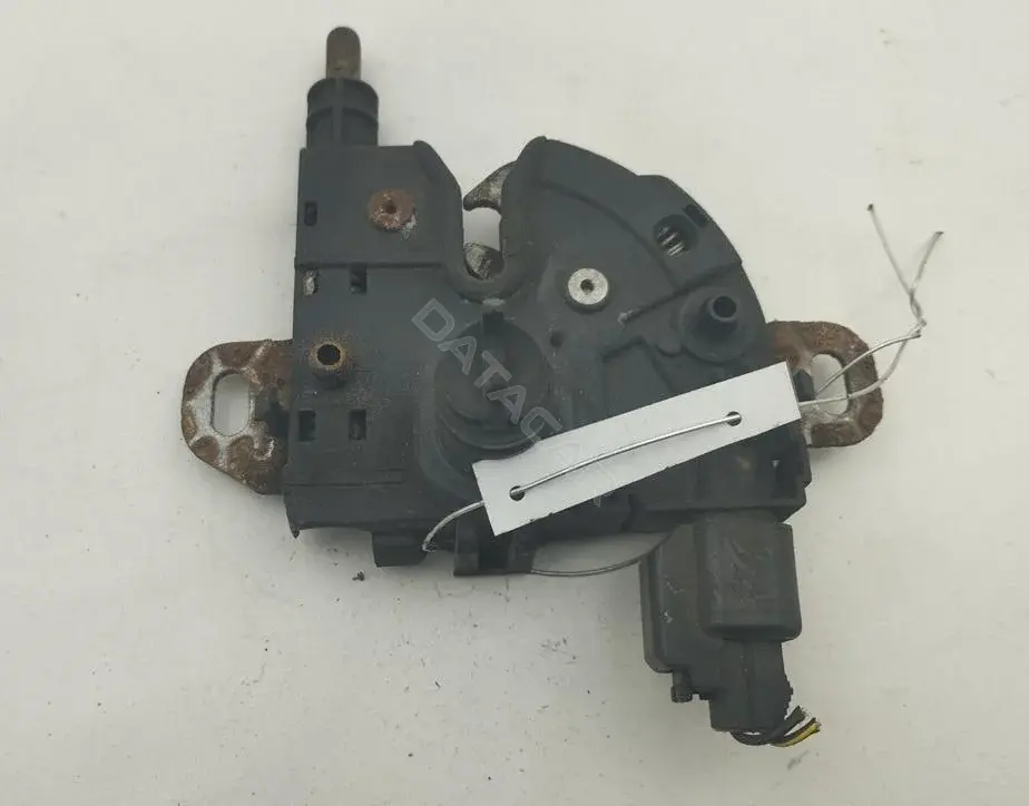Замок капота 3M5116700AB