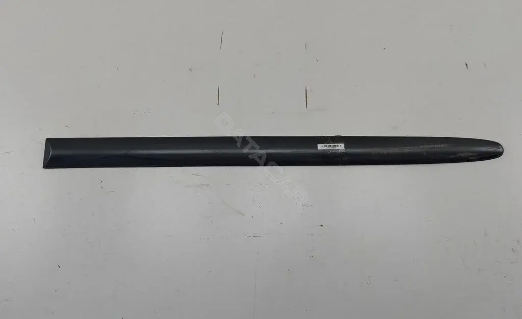 Молдинг двери 7M0853536B