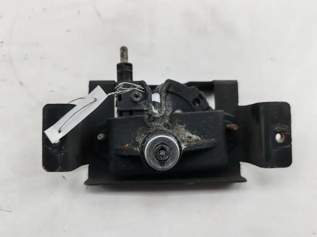 Замок капота 6C111677AC