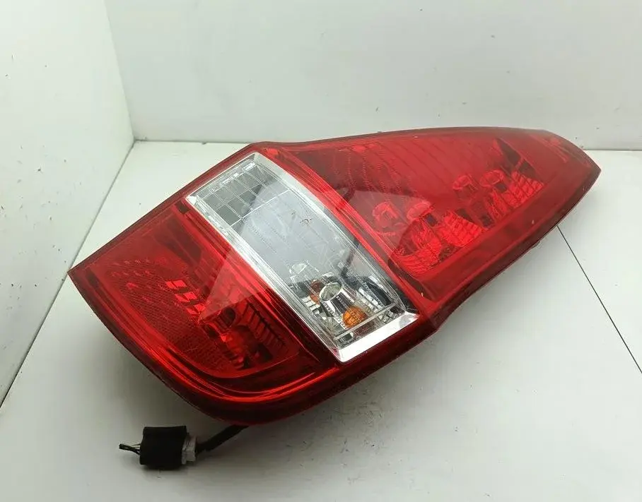 Задние фонари 924022L110