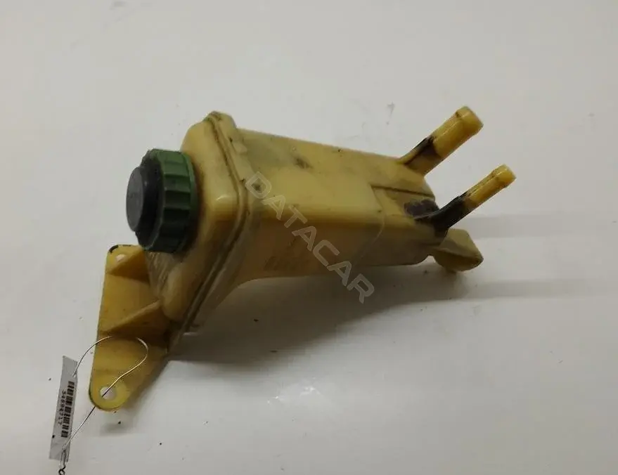 Бачок гидроусилителя 8D0422373C