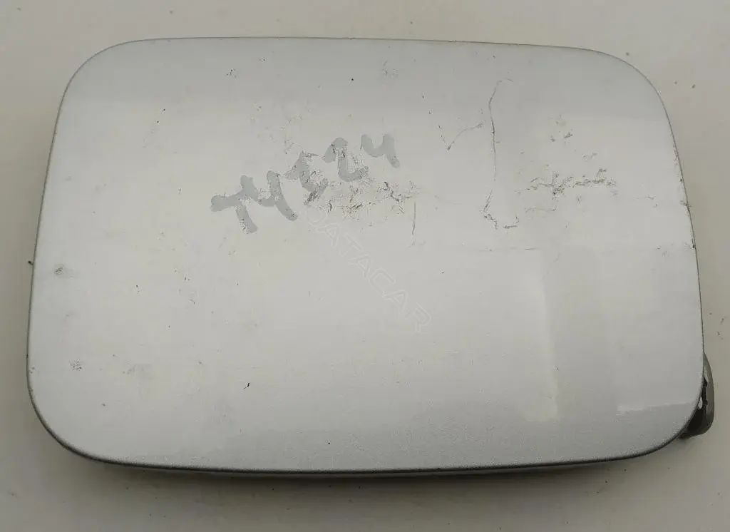Крышка лючка топливного бака LC6242410J