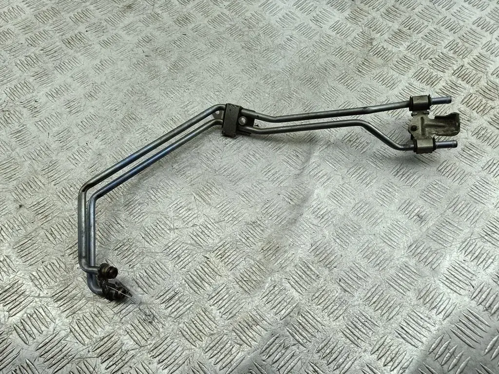 Патрубки системы охлаждения DS7G9V454CC