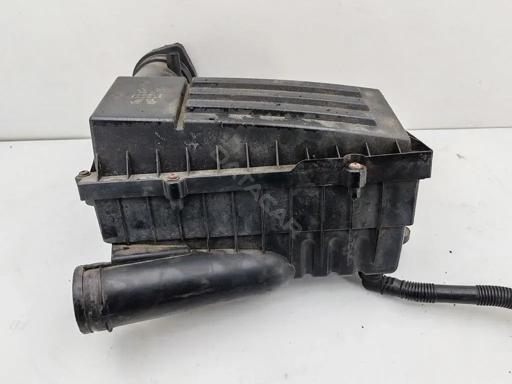 Корпус воздушного фильтра 3C0129607