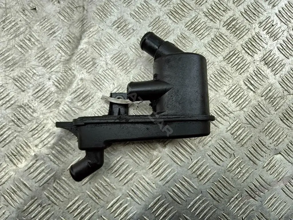 Клапан картерных газов XS4Q6A785AB
