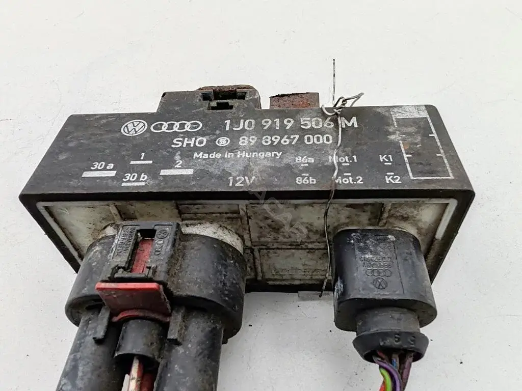 Блок управления вентилятором 1J0919506M