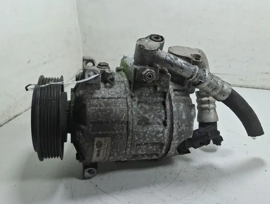 Компрессор кондиционера 8FK351322011