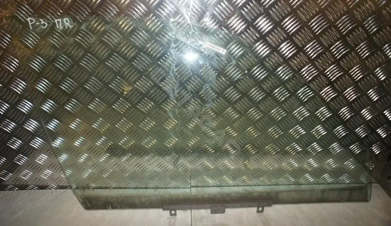 Стекло двери 51803707