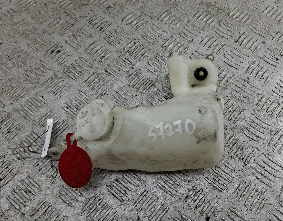 Бачок омывателя 8361443