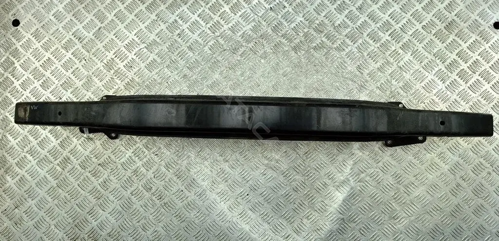 Усилитель бампера 3B0807109A