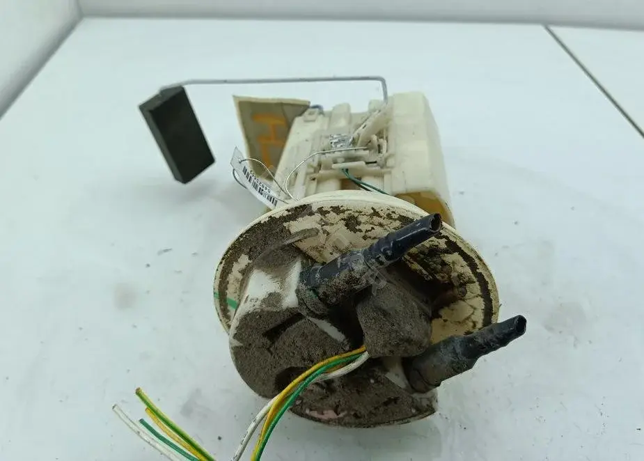 Топливный насос 9631944280