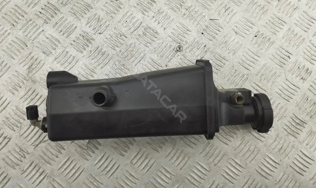 Расширительный бачок 7573781