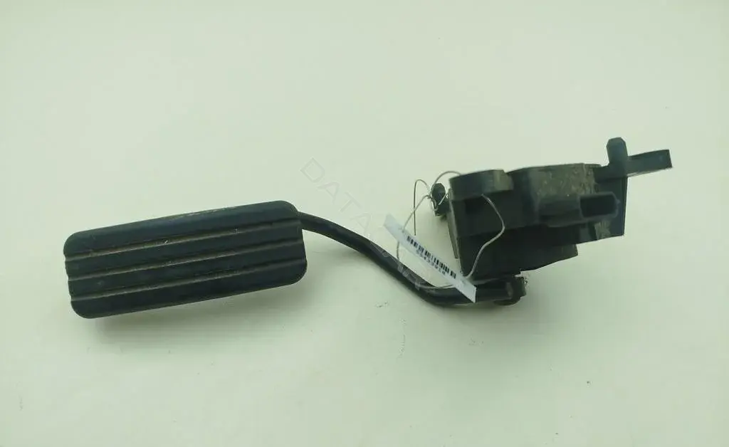 Педаль газа 8200153268