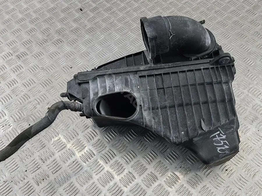 Корпус воздушного фильтра 7L6128607N
