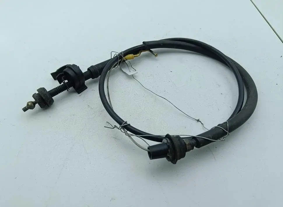Трос газа 721555b