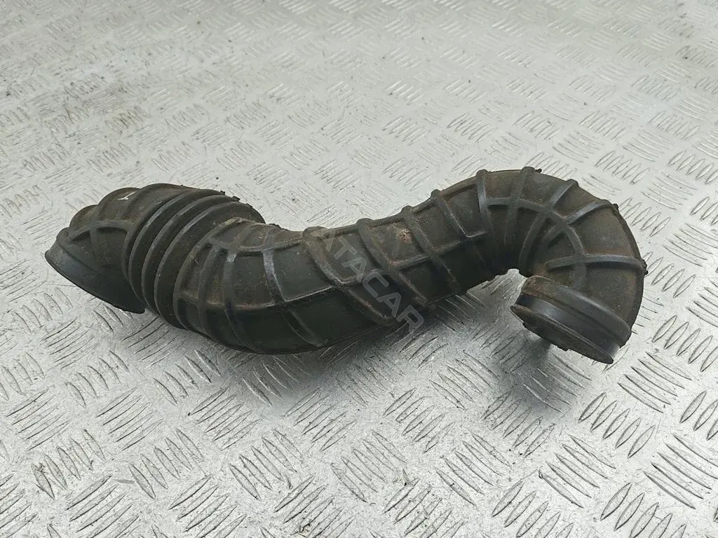 Патрубок воздушный 4A0145747A