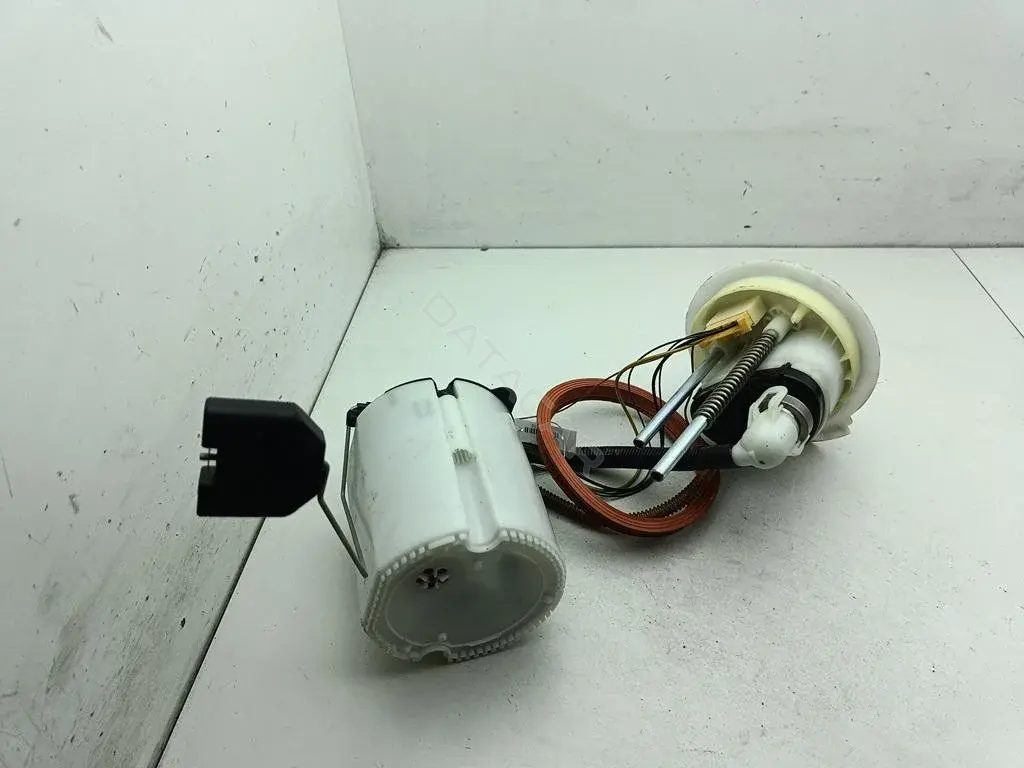 Топливный насос 3C0919051AJ
