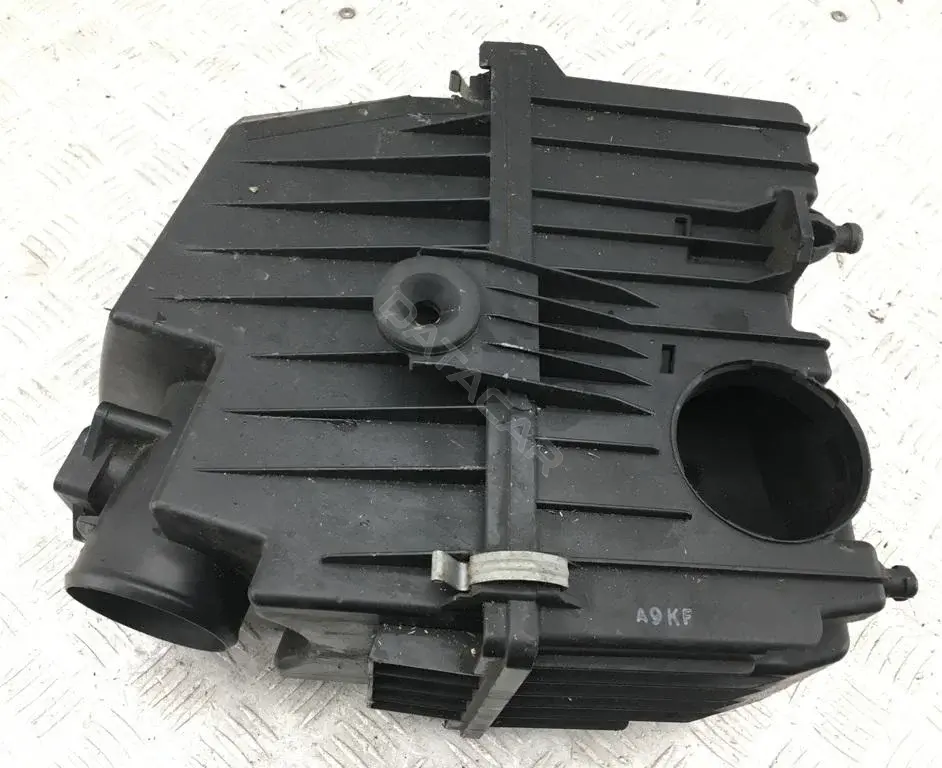 Корпус воздушного фильтра R2AX13320A