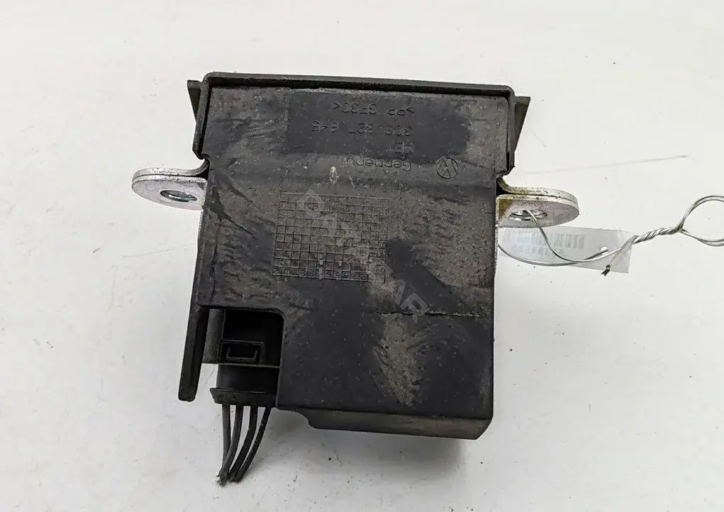 Замок крышки багажника 3C9827645