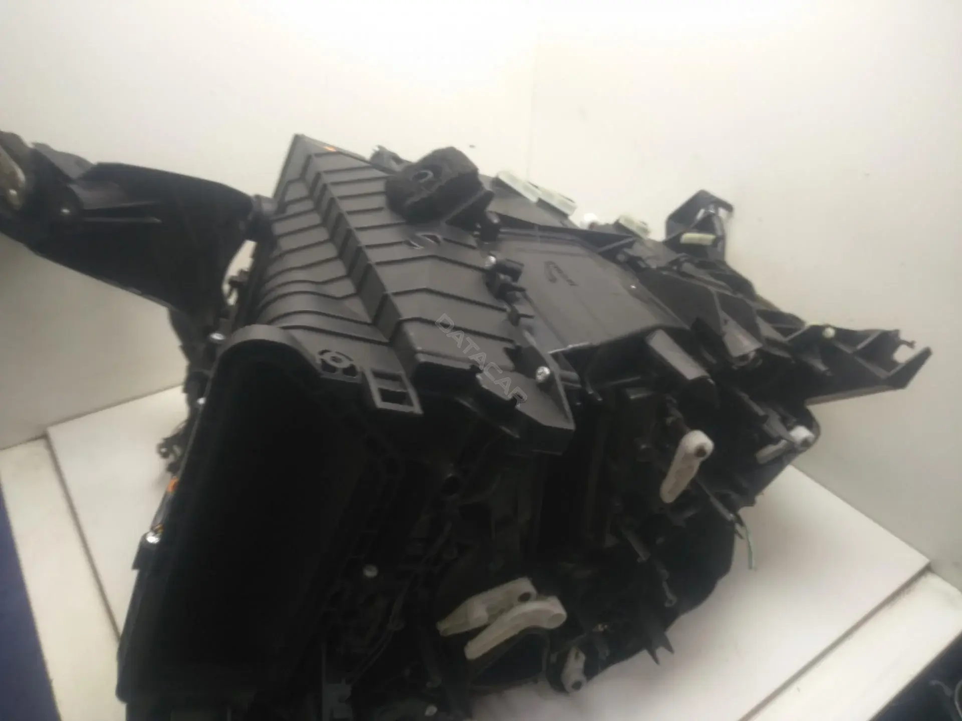 Корпус отопителя (печки) AW9319B555