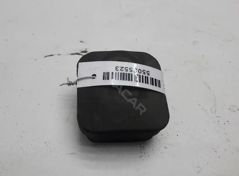 Кронштейн радиатора 8d0121276
