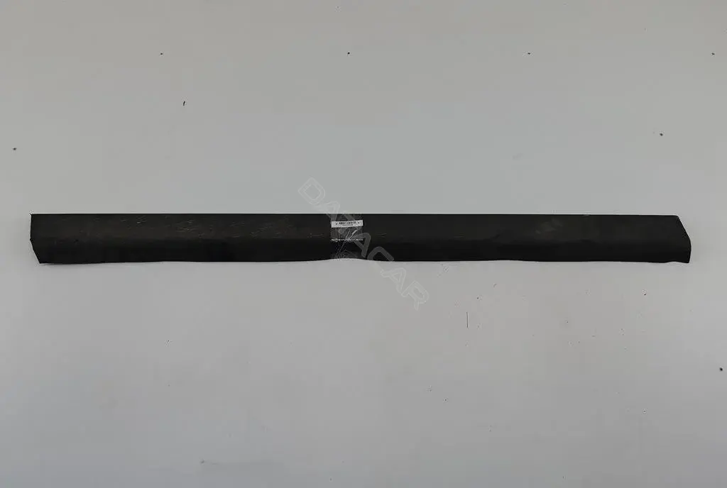 Молдинг двери 3B0854939B
