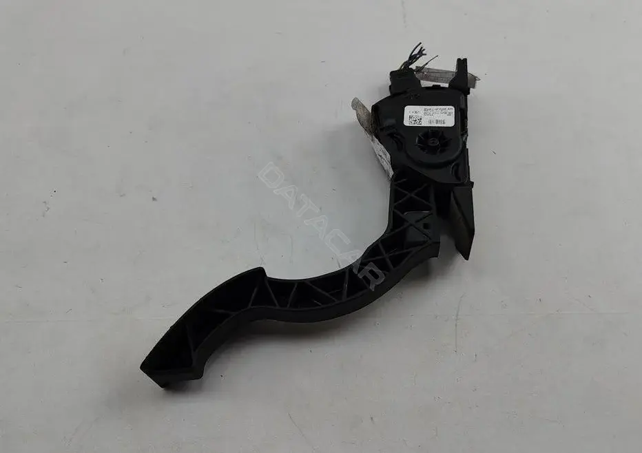 Педаль газа BV619F836AB