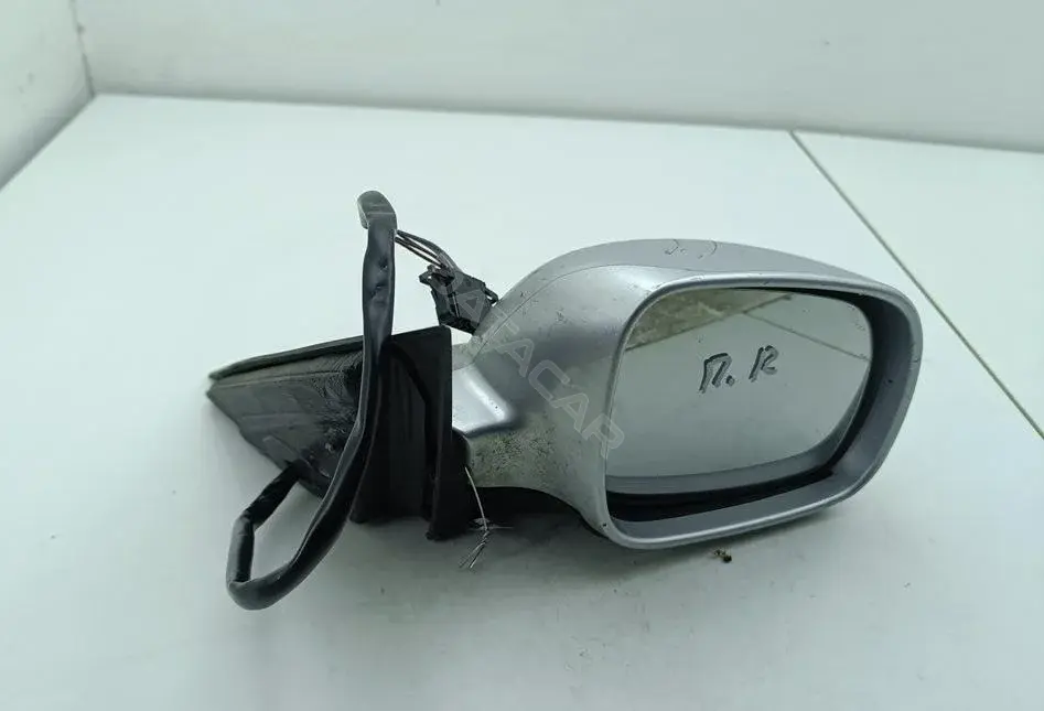 Наружное зеркало 3B0857934