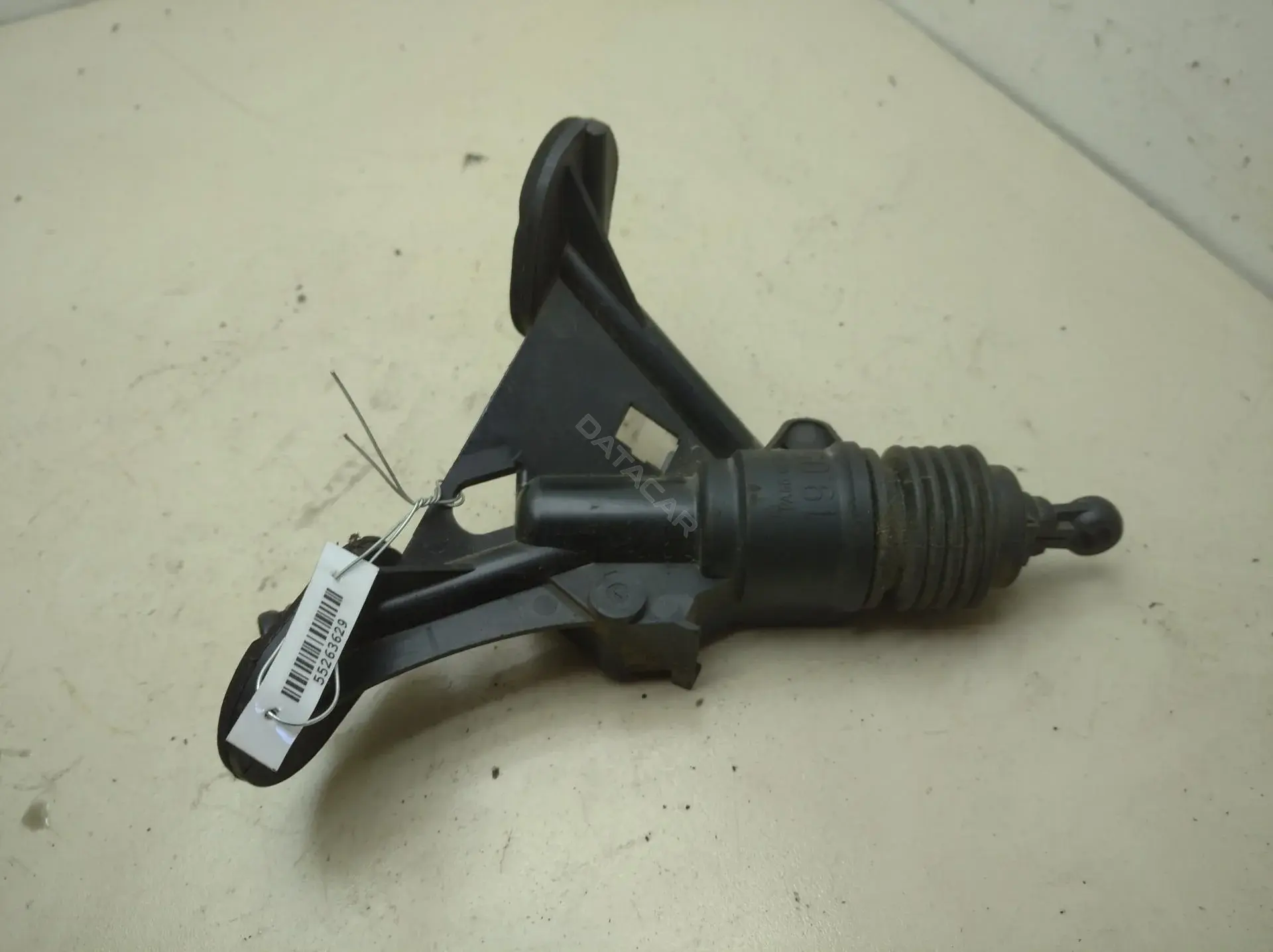 Главный цилиндр сцепления 3m5t13480ac