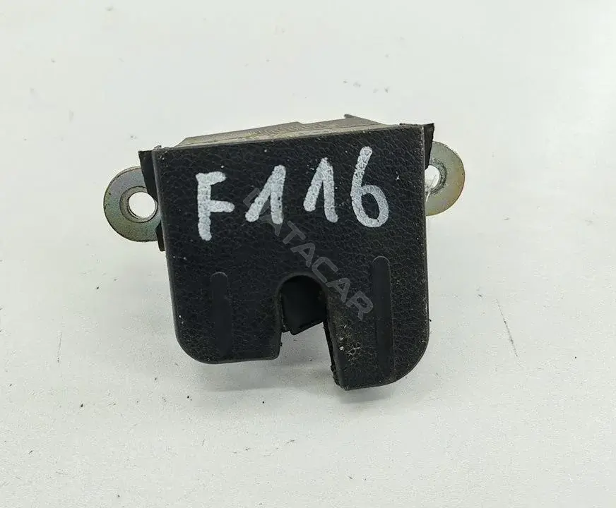 Замок крышки багажника 1K6827505C