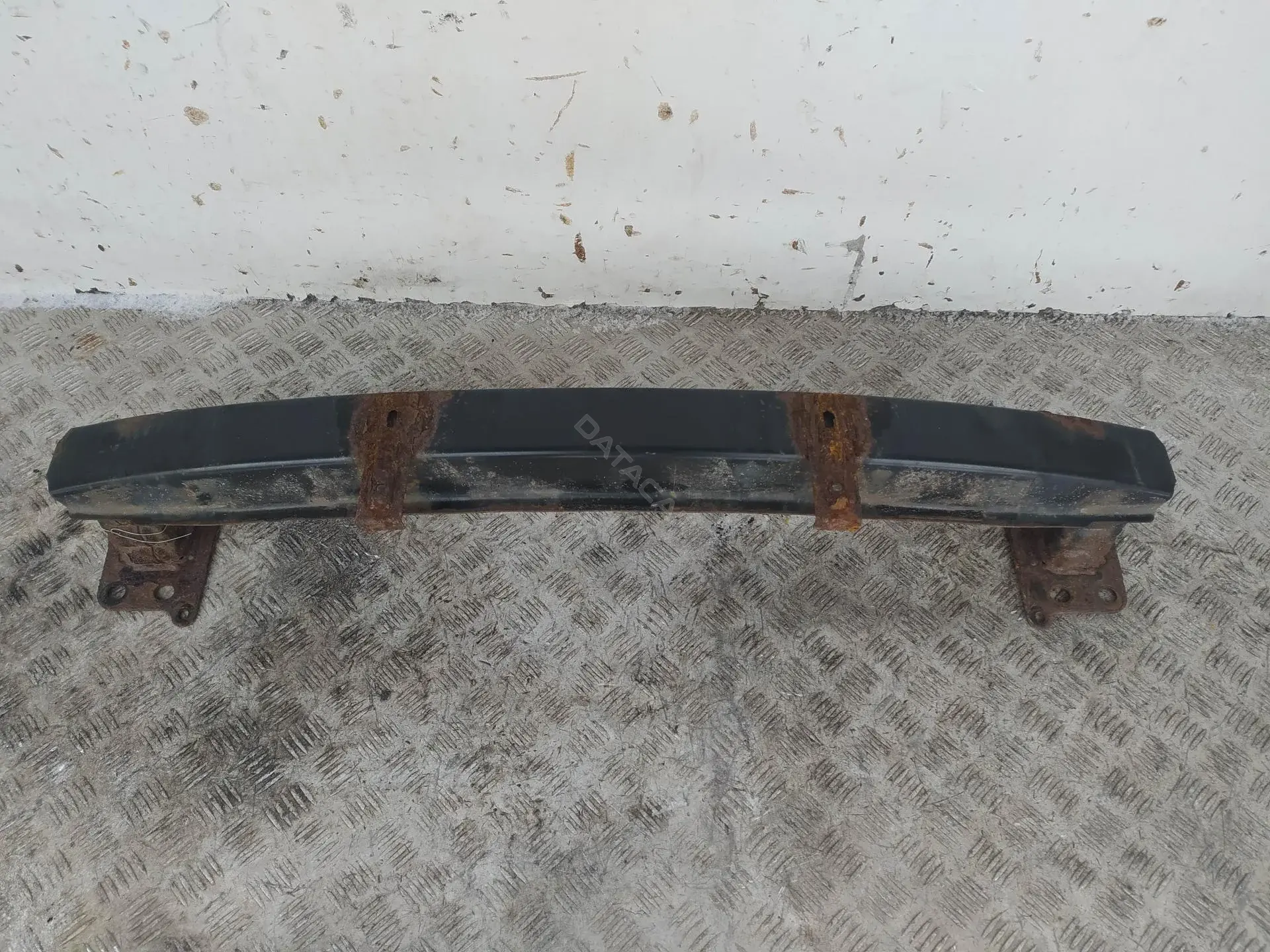 Усилитель бампера 5J0807109B