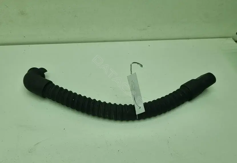 Патрубки системы охлаждения 3b1816311