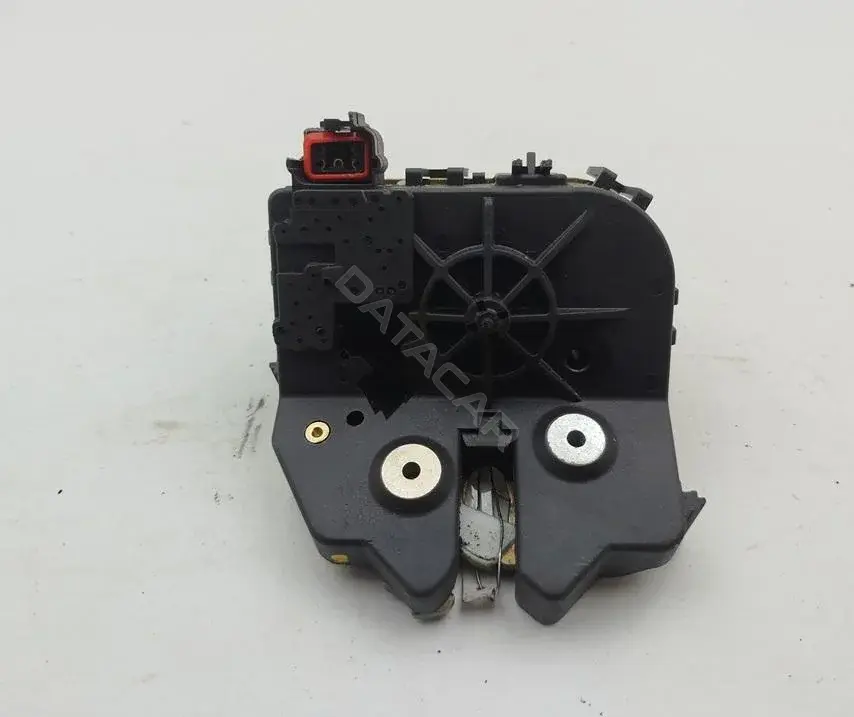 Замок крышки багажника YS4AA43102FE