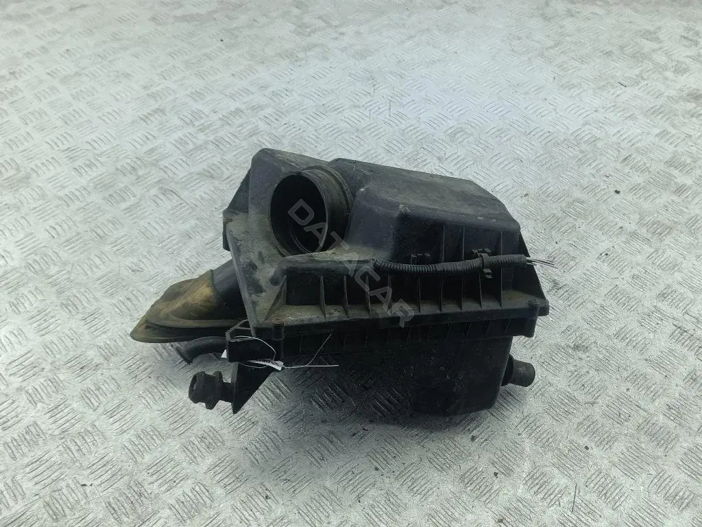 Корпус воздушного фильтра GM13256899
