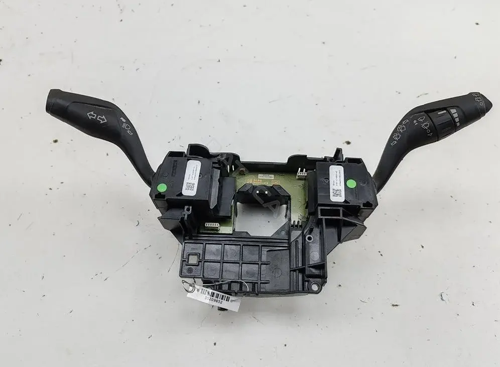 Переключатель подрулевой BV6T13N064AJ