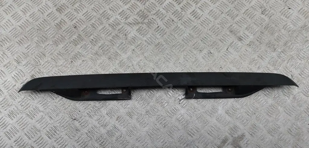 Фонарь подсветки номерного знака YL8478425A22