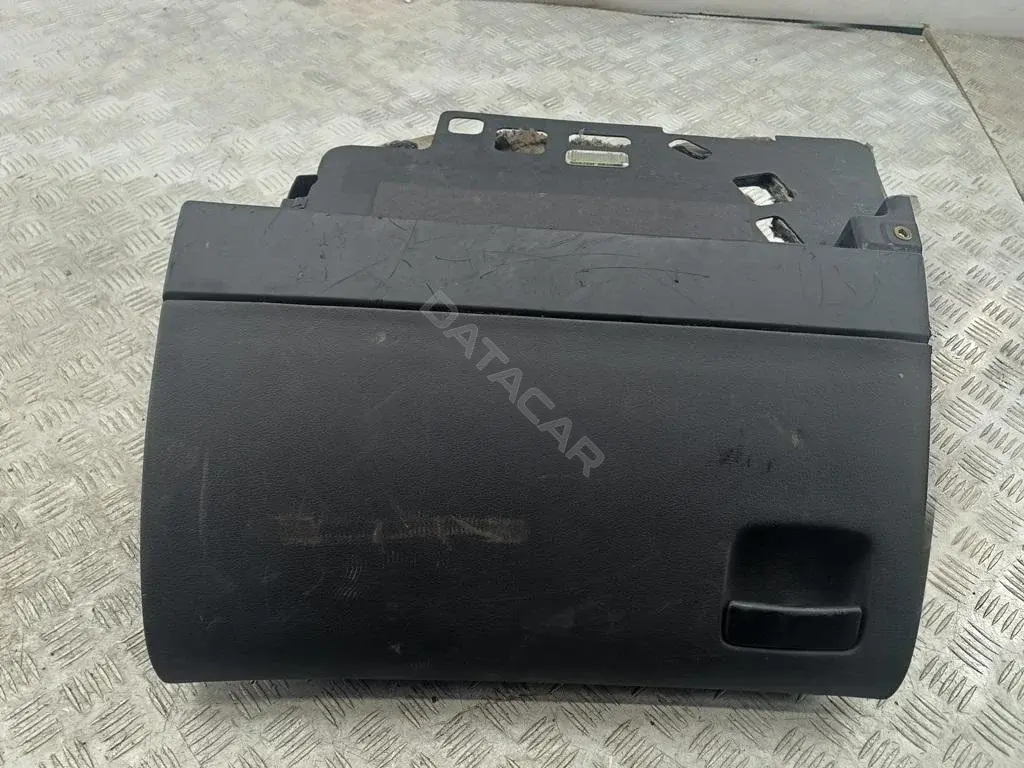 Бардачок 4E1857096G