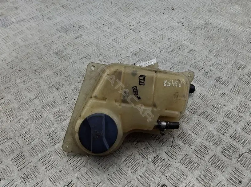 Расширительный бачок 8d0121403j