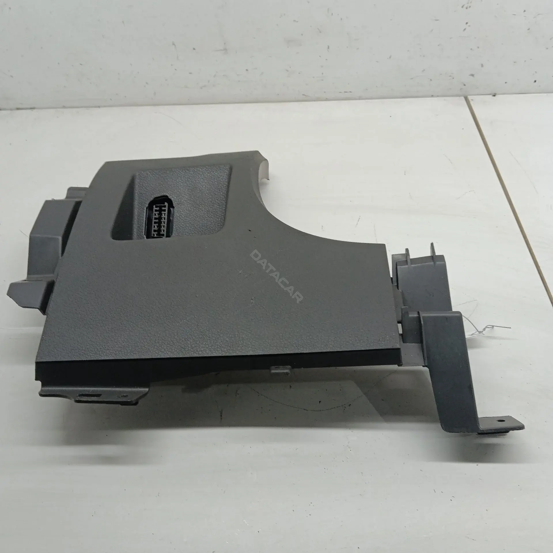 Пластик салона 3M51R04324ADW